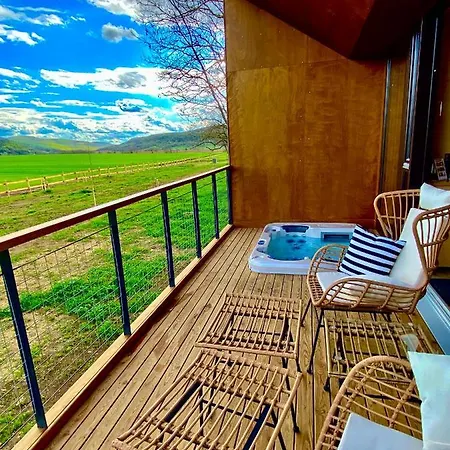 Treehouses Kapolcs * Zalapetend